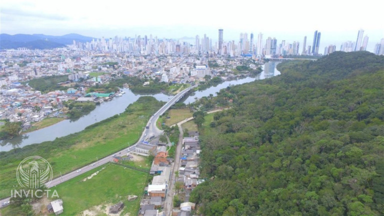 Imagem Imóvel à Venda, 469 m² em Nova Esperança - Balneário Camboriú Imagem Imóvel à Venda, 469 m² em Nova Esperança - Balneário Camboriú