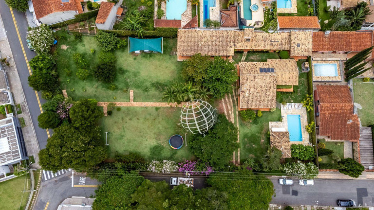 Imagem Terreno à Venda, 2.110 m² em Vila Petrópolis - Atibaia Imagem Terreno à Venda, 2.110 m² em Vila Petrópolis - Atibaia