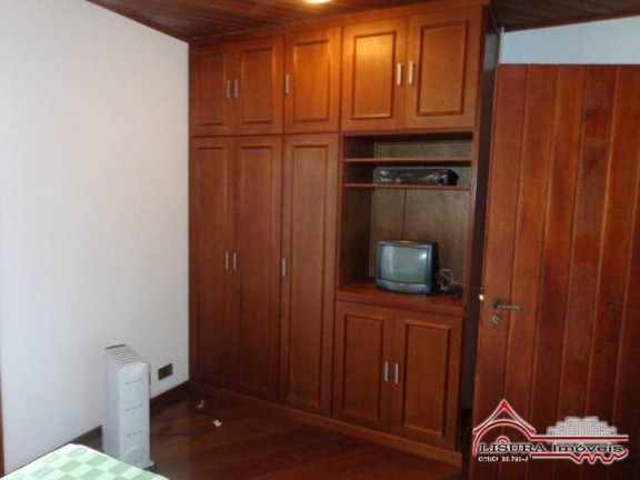 Imagem Apartamento com 4 Quartos à Venda, 226 m² em Campos Do Jordão Imagem Apartamento com 4 Quartos à Venda, 226 m² em Campos Do Jordão