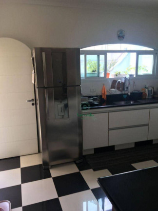 Imagem Casa com 3 Quartos à Venda, 240 m² em Jardim Guarulhos - Guarulhos Imagem Casa com 3 Quartos à Venda, 240 m² em Jardim Guarulhos - Guarulhos