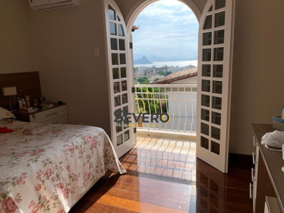 Imagem Casa com 4 Quartos à Venda, 500 m² em São Francisco - Niterói Imagem Casa com 4 Quartos à Venda, 500 m² em São Francisco - Niterói