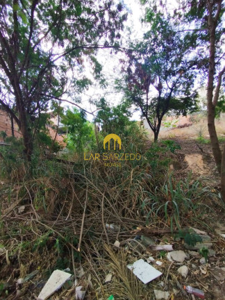 Terreno à Venda, 360 m² em Masterville - Sarzedo