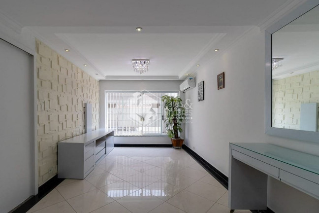 Imagem Casa com 3 Quartos à Venda, 271 m² em Parque Jabaquara - São Paulo