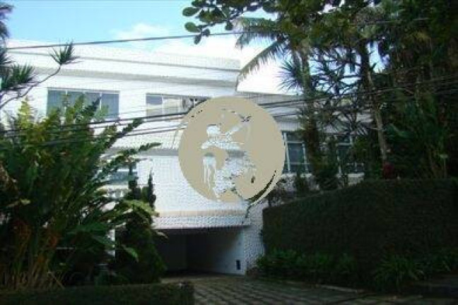 Casa de Condomínio com 3 Quartos à Venda, 700 m² em Santa Terezinha - Santos