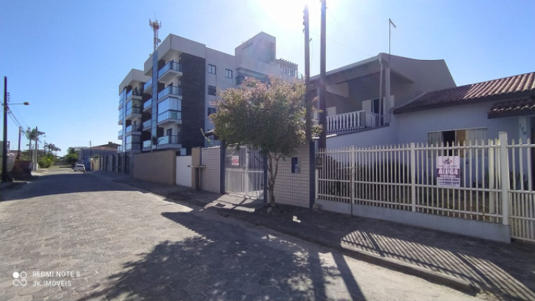 Imagem Casa com 2 Quartos para Temporada, 76 m² em Itapema Do Norte - Itapoá Imagem Casa com 2 Quartos para Temporada, 76 m² em Itapema Do Norte - Itapoá