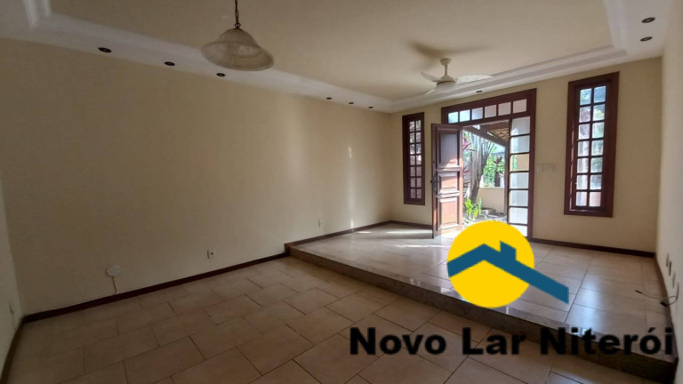 Imagem Casa com 3 Quartos à Venda, 170 m² em Itaipu - Niterói Imagem Casa com 3 Quartos à Venda, 170 m² em Itaipu - Niterói