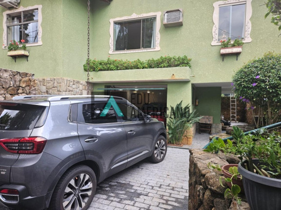 Imagem Casa com 4 Quartos à Venda, 265 m² em Jardim Tapajós - Atibaia