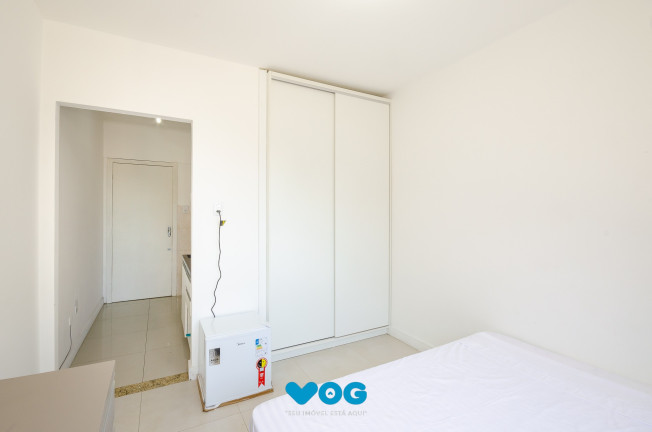 Imagem Imóvel com 1 Quarto à Venda, 21 m² em Centro - Porto Alegre Imagem Imóvel com 1 Quarto à Venda, 21 m² em Centro - Porto Alegre