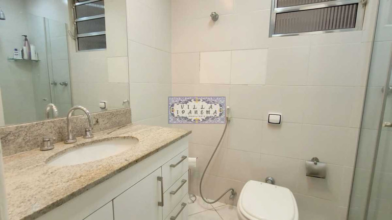 Imagem Apartamento com 4 Quartos à Venda ou Locação, 240 m² em Copacabana - Rio De Janeiro Imagem Apartamento com 4 Quartos à Venda ou Locação, 240 m² em Copacabana - Rio De Janeiro