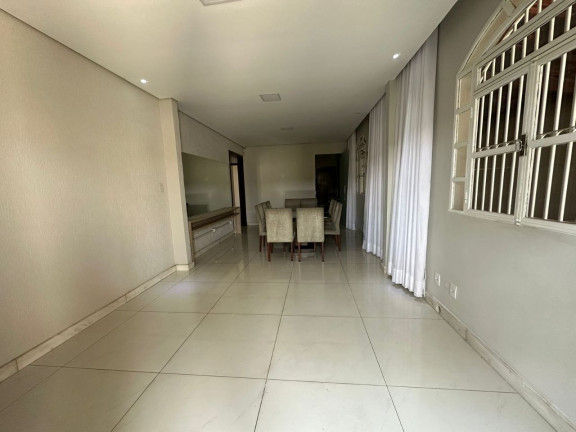 Imagem Casa com 3 Quartos à Venda, 420 m² em Arvoredo - Contagem