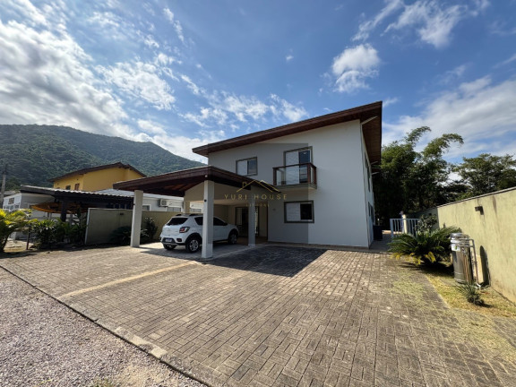 Casa com 6 Quartos à Venda, 300 m² em Lagoinha - Ubatuba