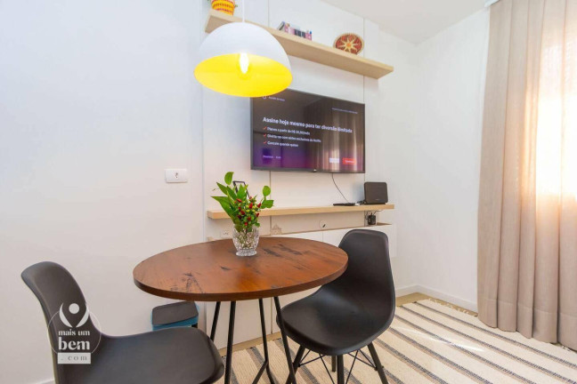 Imagem Apartamento com 1 Quarto à Venda, 24 m² em Centro - Curitiba