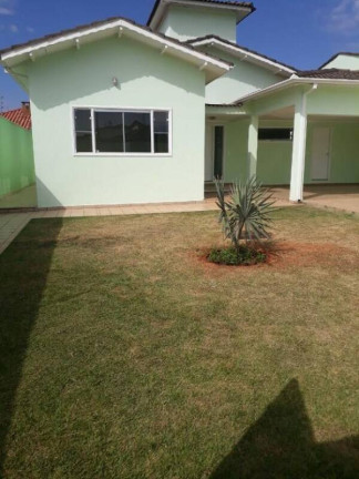 Imagem Casa com 3 Quartos à Venda, 450 m² em Centro - Pouso Alegre Imagem Casa com 3 Quartos à Venda, 450 m² em Centro - Pouso Alegre