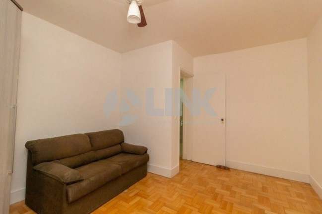Imagem Apartamento com 3 Quartos à Venda, 80 m² em Menino Deus - Porto Alegre Imagem Apartamento com 3 Quartos à Venda, 80 m² em Menino Deus - Porto Alegre