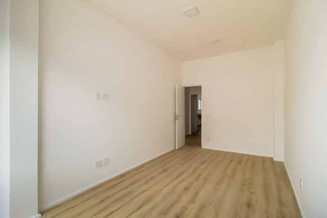 Imagem Imóvel com 2 Quartos à Venda, 106 m² em Copacabana - Rio De Janeiro Imagem Imóvel com 2 Quartos à Venda, 106 m² em Copacabana - Rio De Janeiro