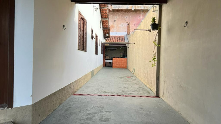 Imagem Casa com 3 Quartos à Venda, 180 m² em Vila Sao Joao - Piedade Imagem Casa com 3 Quartos à Venda, 180 m² em Vila Sao Joao - Piedade