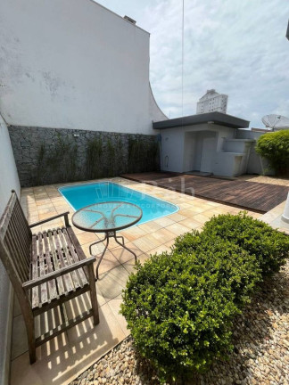 Imagem Sobrado com 4 Quartos à Venda, 243 m² em Centro - Camboriú Imagem Sobrado com 4 Quartos à Venda, 243 m² em Centro - Camboriú