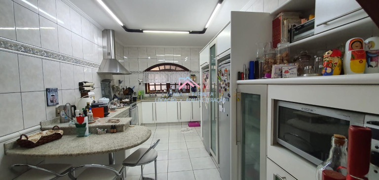 Imagem Casa com 3 Quartos à Venda,  em Jardim Santa Teresa - Jundiaí