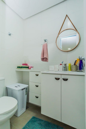 Imagem Imóvel com 2 Quartos à Venda, 67 m² em Passo Da Areia - Porto Alegre Imagem Imóvel com 2 Quartos à Venda, 67 m² em Passo Da Areia - Porto Alegre