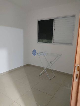 Imagem Apartamento com 2 Quartos à Venda, 42 m² em Calixtolândia - Anápolis