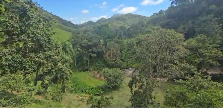 Imagem Fazenda à Venda, 250 m² em Pouso Alto - Paraibuna Imagem Fazenda à Venda, 250 m² em Pouso Alto - Paraibuna