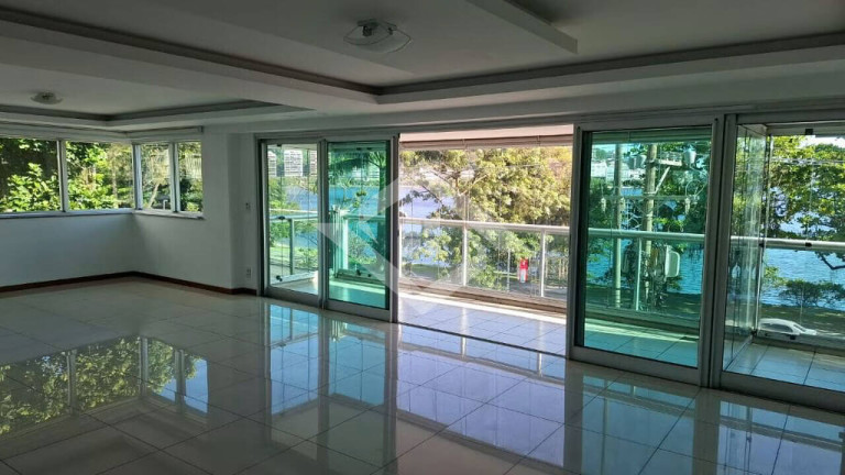Imagem Apartamento com 4 Quartos à Venda, 225 m² em Lagoa - Rio De Janeiro