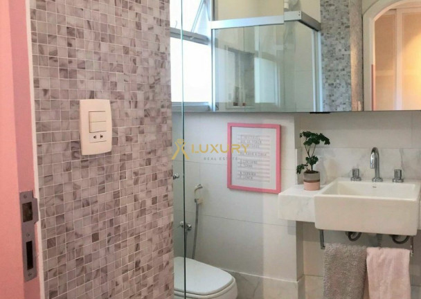 Imagem Imóvel com 4 Quartos à Venda, 135 m² em Lourdes - Belo Horizonte