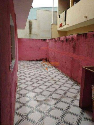 Imagem Sobrado com 8 Quartos à Venda, 402 m² em Vila Barros - Guarulhos Imagem Sobrado com 8 Quartos à Venda, 402 m² em Vila Barros - Guarulhos
