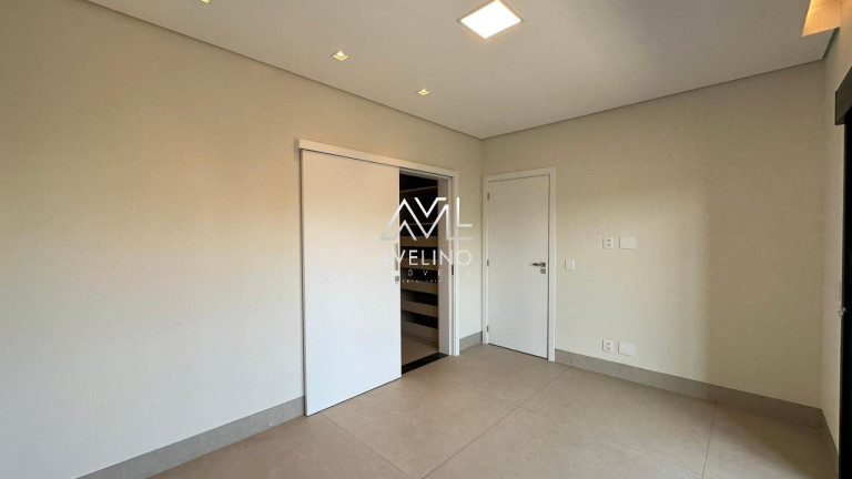 Imagem Sobrado com 4 Quartos à Venda, 233 m² em Jardim Noroeste - Campo Grande