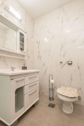 Imagem Casa com 5 Quartos à Venda, 381 m² em Jardim Lindóia - Porto Alegre
