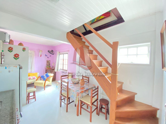 Imóvel com 2 Quartos à Venda, 40 m² em Peró - Cabo Frio