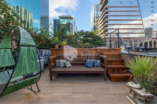 Imagem Casa com 3 Quartos à Venda, 200 m² em Vila Nova Conceição - São Paulo Imagem Casa com 3 Quartos à Venda, 200 m² em Vila Nova Conceição - São Paulo