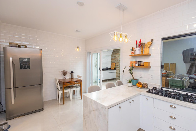 Imagem Sobrado com 3 Quartos à Venda, 225 m² em Campo Comprido - Curitiba Imagem Sobrado com 3 Quartos à Venda, 225 m² em Campo Comprido - Curitiba