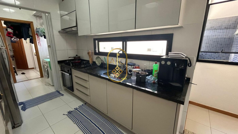 Imagem Apartamento com 4 Quartos à Venda, 136 m² em Jardim Armação - Salvador