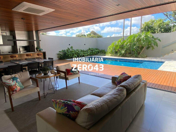 Casa com 4 Quartos à Venda, 300 m² em Parque Residencial Alcântara - Londrina