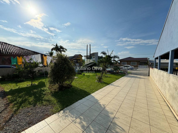 Imagem Casa com 2 Quartos à Venda, 100 m² em Barra Do Sai - Itapoá Imagem Casa com 2 Quartos à Venda, 100 m² em Barra Do Sai - Itapoá