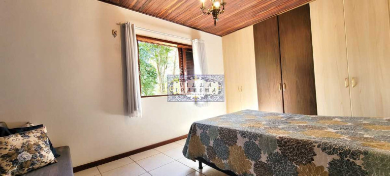 Imagem Imóvel com 6 Quartos à Venda, 1.800 m² em Granja Guarani - Teresópolis Imagem Imóvel com 6 Quartos à Venda, 1.800 m² em Granja Guarani - Teresópolis