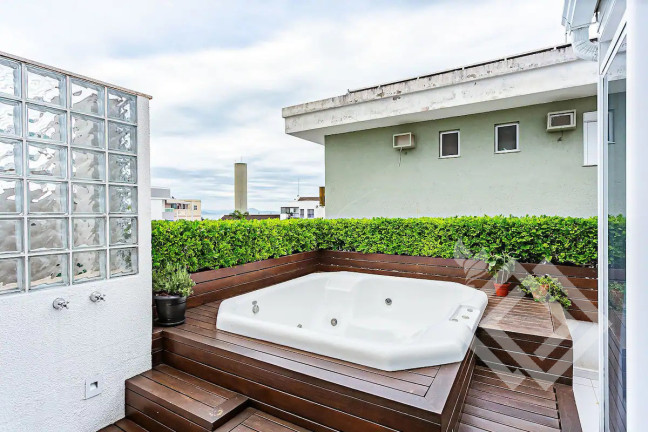 Imagem Cobertura com 3 Quartos à Venda, 166 m² em Canasvieiras - Florianópolis