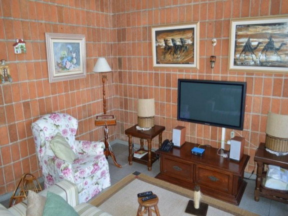 Imagem Casa com 4 Quartos à Venda, 303 m² em Balneário Praia Do Pernambuco - Guarujá Imagem Casa com 4 Quartos à Venda, 303 m² em Balneário Praia Do Pernambuco - Guarujá