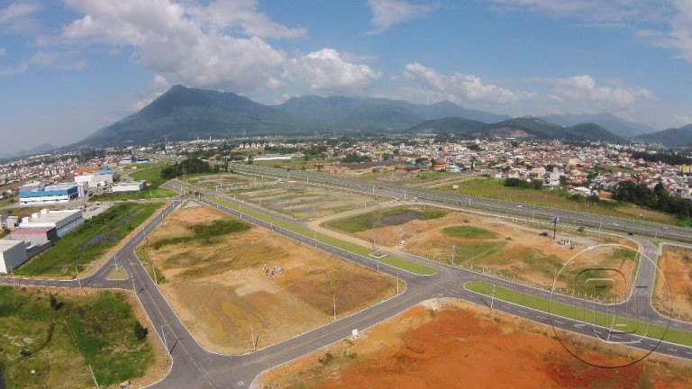 Imagem Terreno à Venda, 765 m² em Barra Do Aririú - Palhoça Imagem Terreno à Venda, 765 m² em Barra Do Aririú - Palhoça