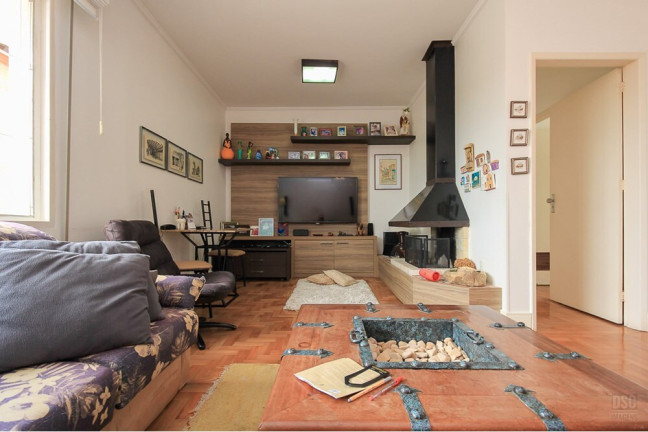 Imagem Casa com 3 Quartos à Venda, 358 m² em Três Figueiras - Porto Alegre Imagem Casa com 3 Quartos à Venda, 358 m² em Três Figueiras - Porto Alegre