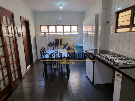 Imagem Sobrado com 3 Quartos à Venda, 176 m² em Centro - Botucatu
