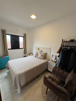 Imagem Casa com 2 Quartos à Venda, 50 m² em Guilhermina - Praia Grande