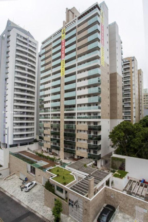 Imagem Apartamento com 3 Quartos à Venda, 332 m²