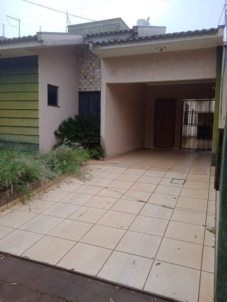 Casa com 3 Quartos à Venda,  em Petropolis - Arapongas