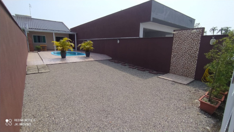 Imagem Casa com 2 Quartos para Temporada, 70 m² em Balneário Mariluz - Itapoá Imagem Casa com 2 Quartos para Temporada, 70 m² em Balneário Mariluz - Itapoá