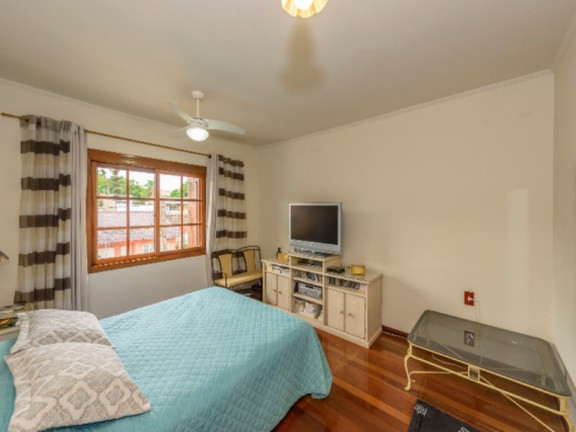 Imagem Casa com 5 Quartos à Venda, 290 m² em Jardim Itu - Porto Alegre Imagem Casa com 5 Quartos à Venda, 290 m² em Jardim Itu - Porto Alegre