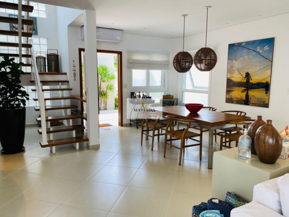 Imagem Casa com 5 Quartos à Venda, 220 m² em Juquehy - São Sebastião