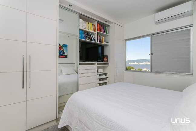 Imagem Cobertura com 4 Quartos à Venda, 210 m² em Balneário - Florianópolis Imagem Cobertura com 4 Quartos à Venda, 210 m² em Balneário - Florianópolis