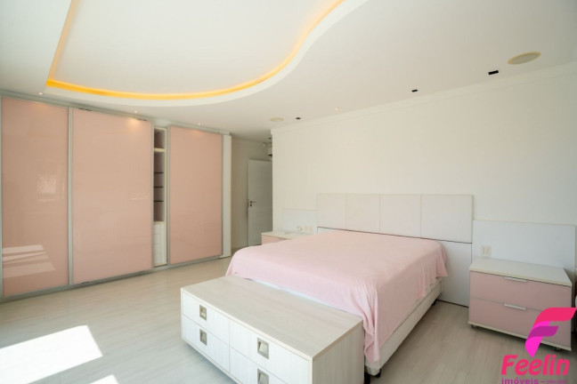 Imagem Casa com 7 Quartos à Venda, 1.103 m² em Jurerê Internacional - Florianópolis Imagem Casa com 7 Quartos à Venda, 1.103 m² em Jurerê Internacional - Florianópolis